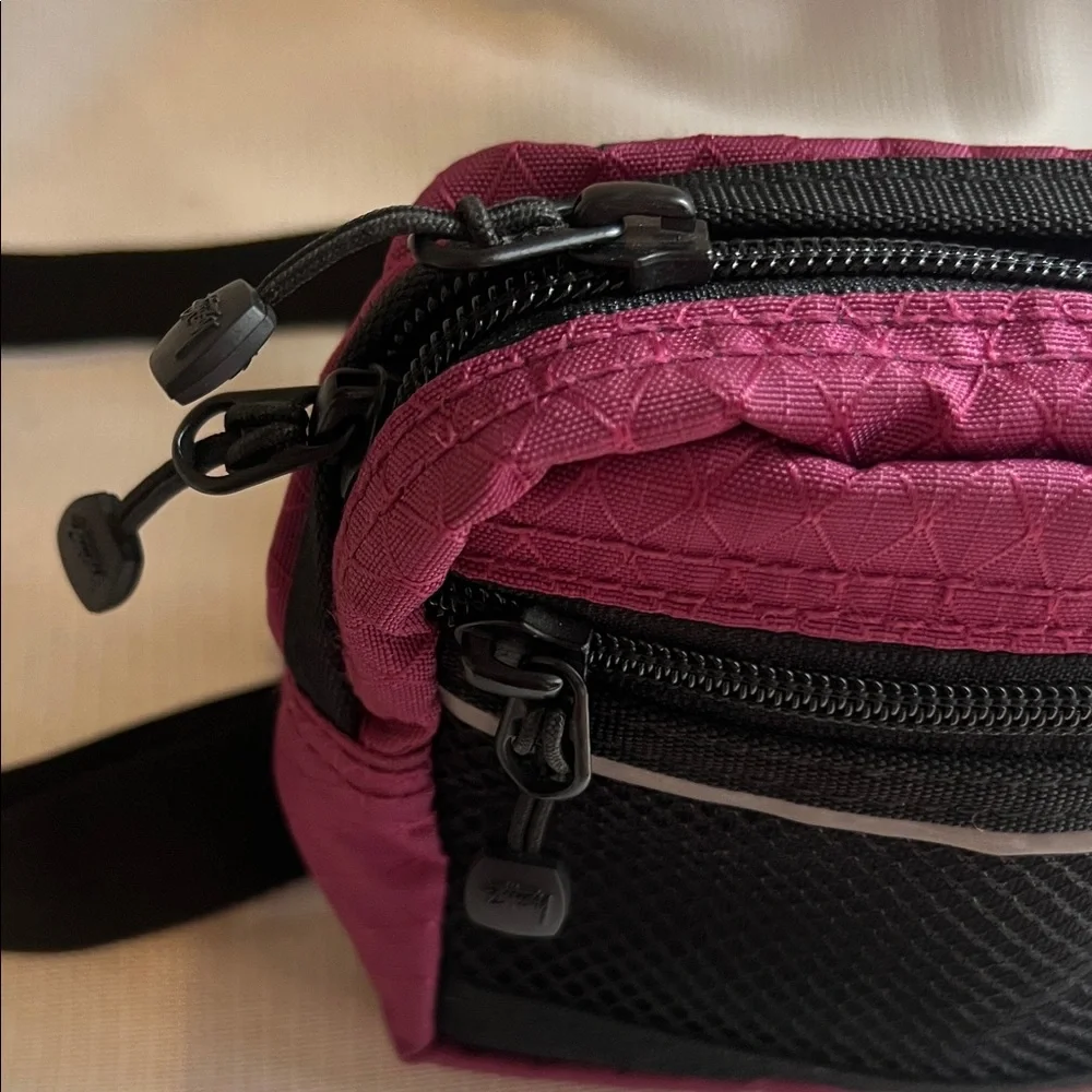 Stussy Diamond Ripstop Pouch Berry - Picture 14 of 14